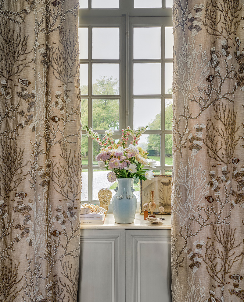 Drapery Designs With Premium Fabrics